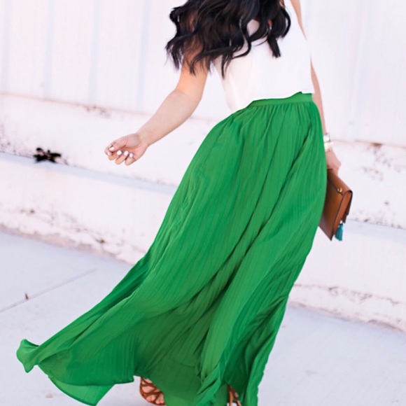 Green Maxi Skirt - Picture 3 of 3